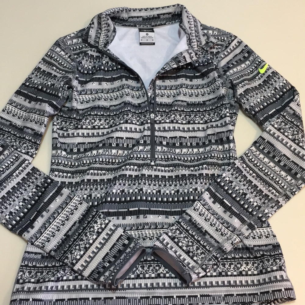 Nike pro Dri-fit half zip pullover size M